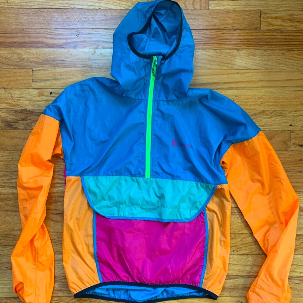 Cotopaxi Teca Half-Zip windbreaker